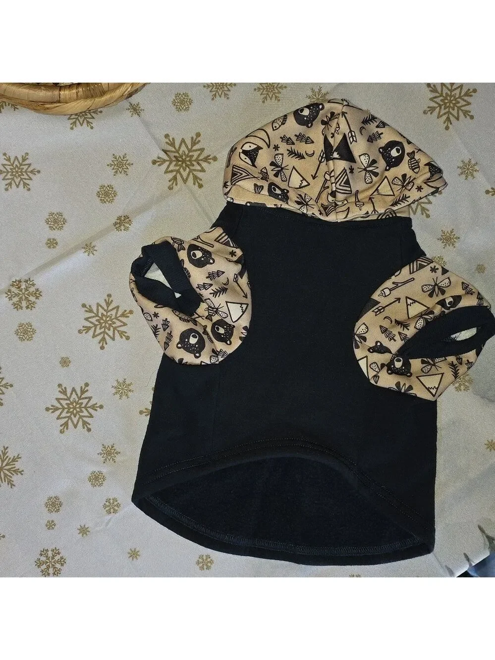 Bond & Co Black Cream Dog Hoodie Medium #DGC MED